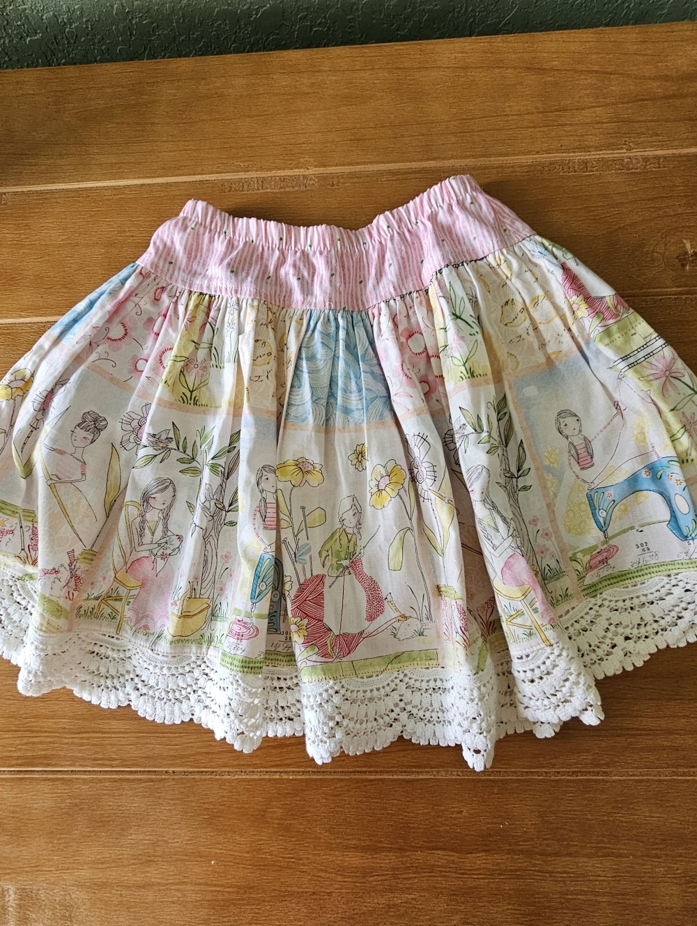 Little Girls Giggle Moon Whimsical Skirt w Lace Trim Size 7